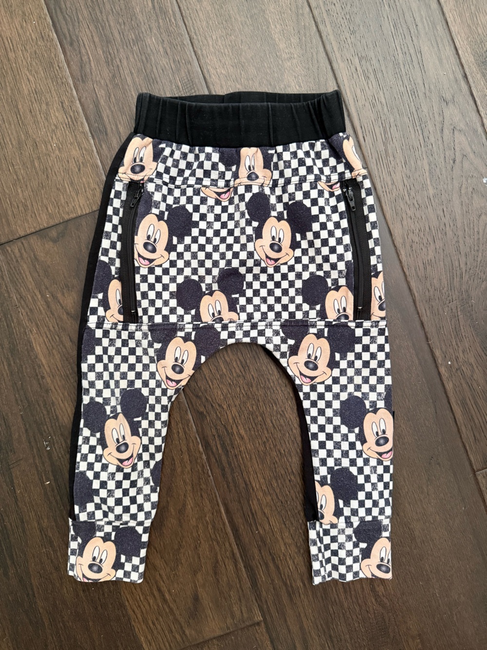 Mickey Mouse small shop pants 18-24 VGUC